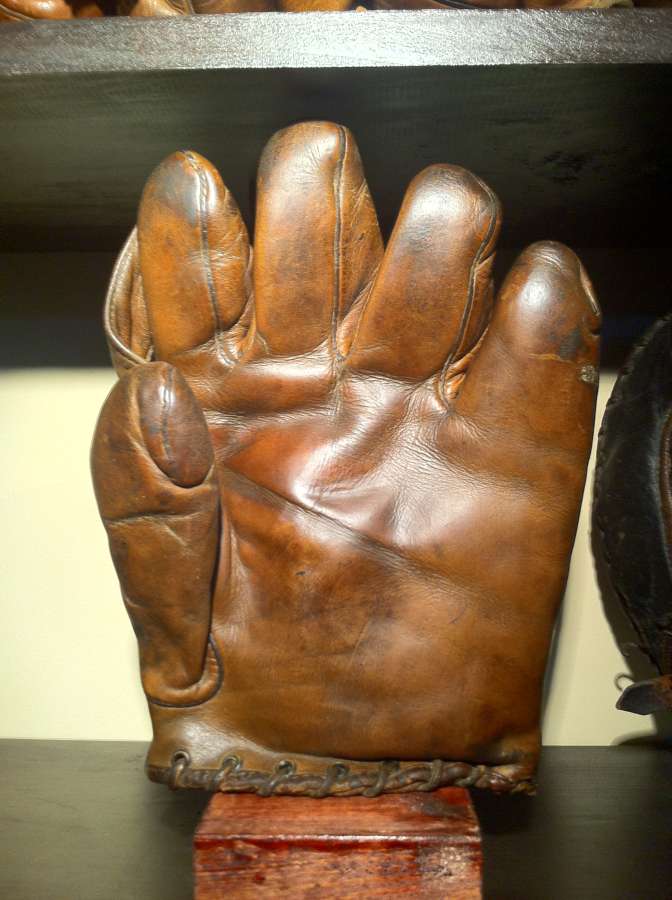 1 Inch  Brown Front 1 Inch s Baseball Glove Collector Gallery