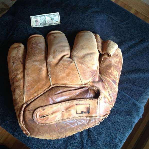 Sewn  Back 1 Inch s Baseball Glove Collector Gallery