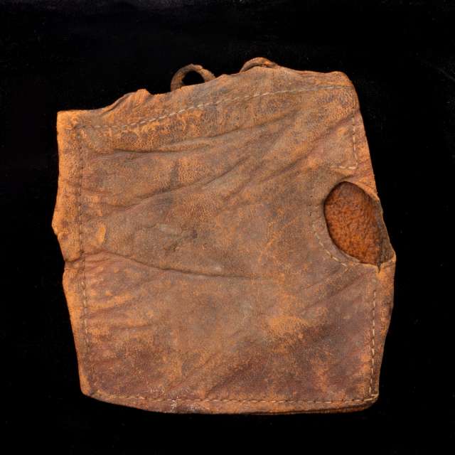 c. 1891 Spalding No. A or No. 5-0 or No. 7-0 Fingerless Throwing Glove Front