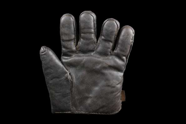c.1880's Workmans Glove Front