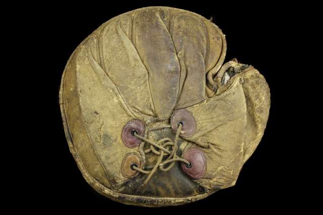 c. 1890's Four Eyelet Catchers Mitt Back