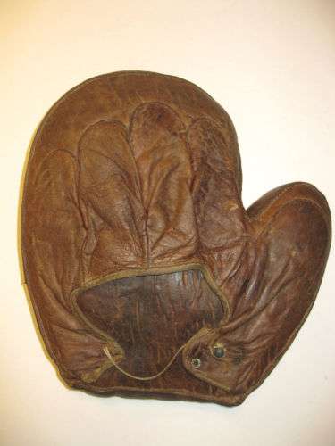 Early 1900's Hook and Eye Back Youth Basemitt Back
