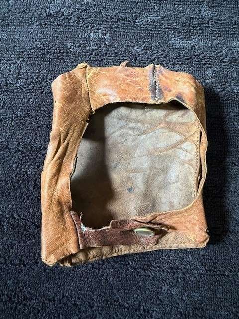 1890's Spalding Fingerless Glove Back
