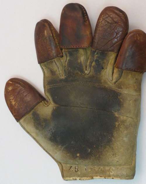 c. 1880's-90's Spalding Tipped Finger Catchers Glove Front