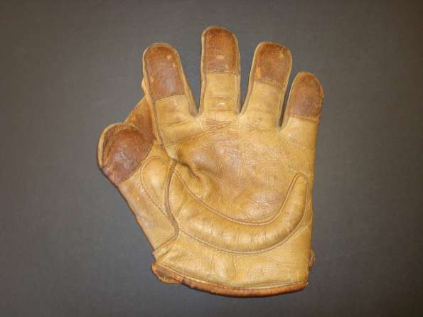 Early 1900's Tipped Finger Catchers Glove Front