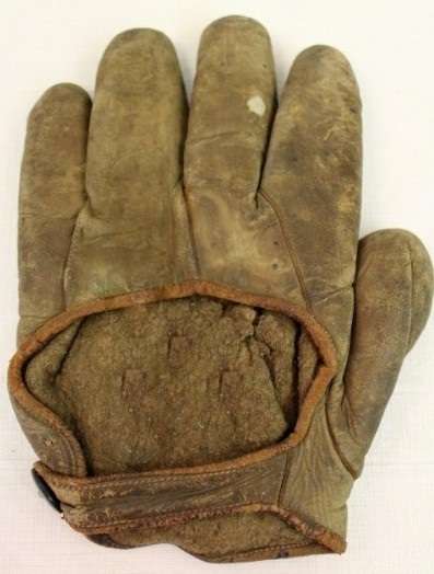 c. 1890's Webless Crescent Back