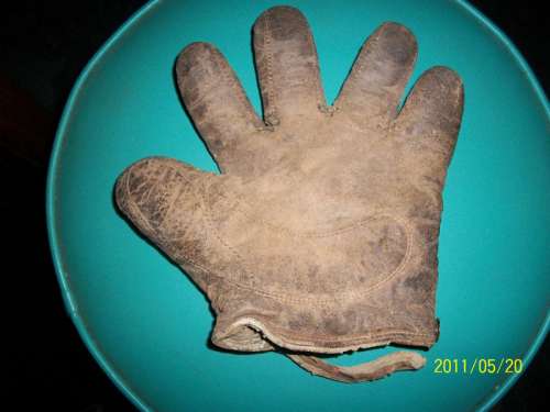 c. 1890's-00's Webless Crescent Brown Glove Front