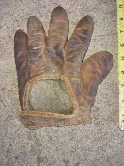 c. 1890's Webless Crescent Glove Back