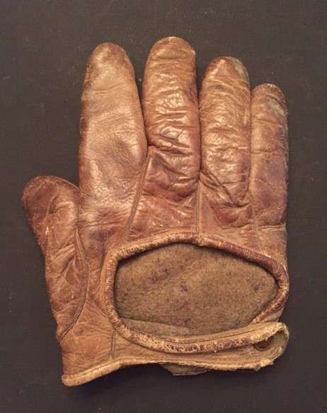 c. 1890's Webless Crescent Lefty Back