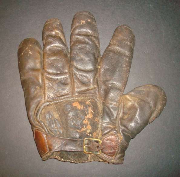 c. 1890's Webless Glove Brown Back