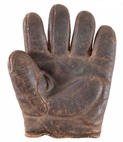 c. 1890's Webless Crescent Glove Front
