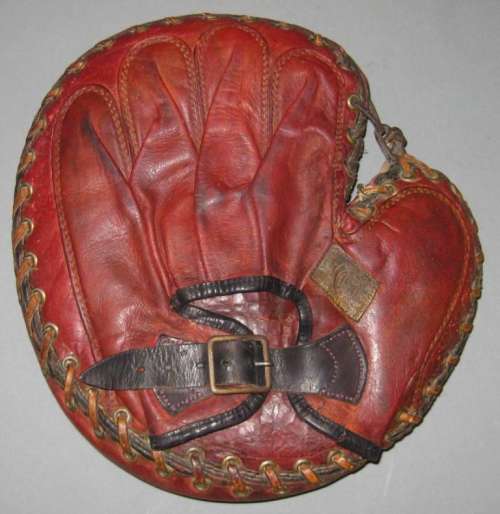 Babe Ruth Reach Catchers Mitt Back