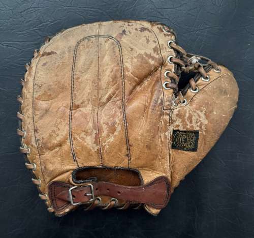 Babe Ruth Reach Home Run Special Basemitt Back
