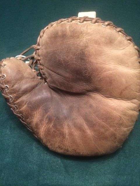 Babe Ruth Reach Home Run Special Basemitt Front