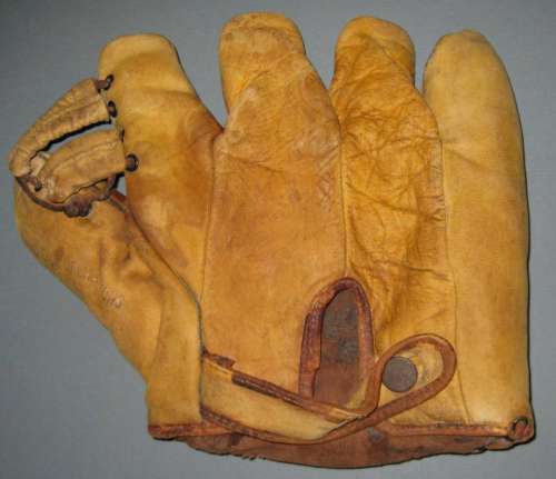 Babe Ruth Spalding Canadian Lefty Back