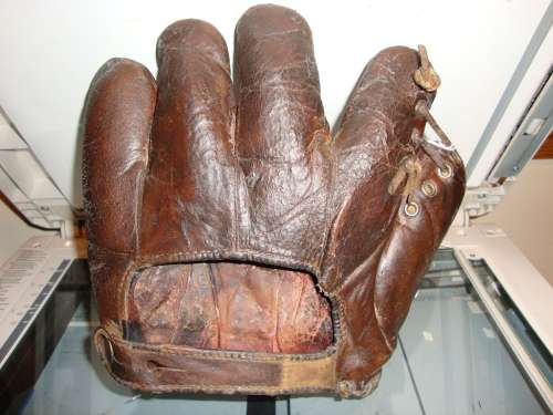 Babe Ruth Spalding Laced Web Back