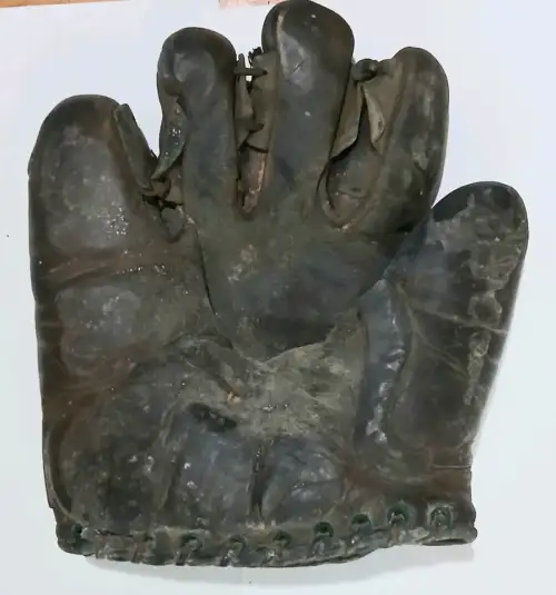 Banner Webbed Finger Front