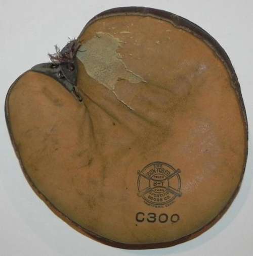 Bon Tober C300 Catchers Mitt Front