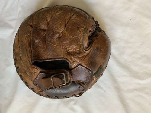 Bon Tober Catchers Mitt Back