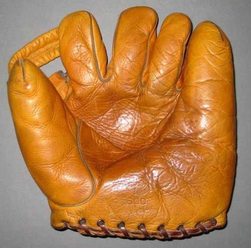 Lyn Lary Champion 600 Front