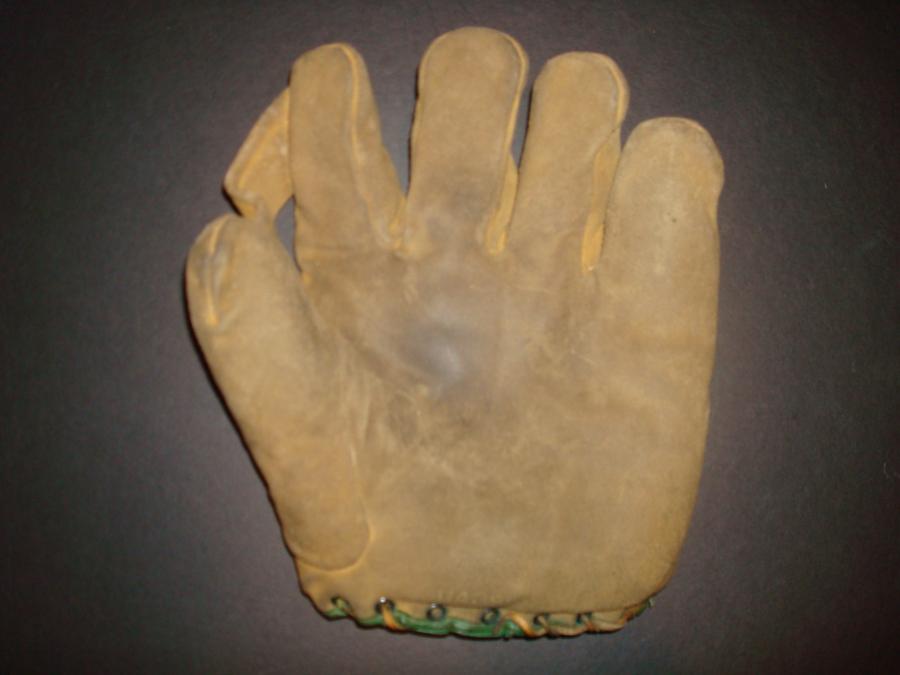 Chas. Williams Stores