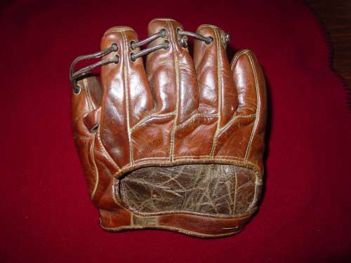 Dazzy Vance Ken Wel Lefty Back