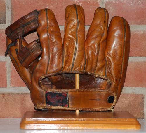 Bill Doak Rawlings 5BD Lefty Back