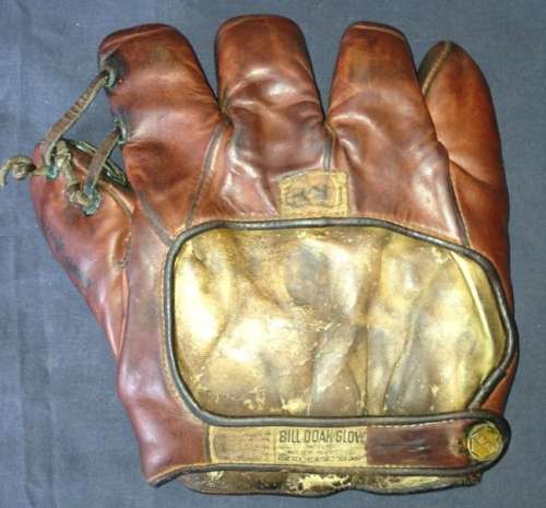 Bill Doak Rawlings Original Lefty Back