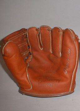 Dave Sisler Dubow 743 Box