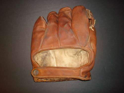 Kiki Cuyler Dubow Back