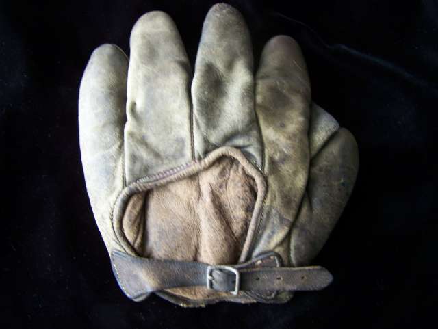 c. 1910 Buckle Back Full Web Back