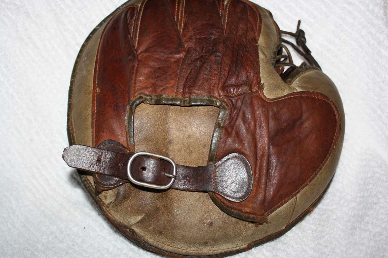 Early 1900's Crescent Catchers Mitt Back Early Gloves & Mitts