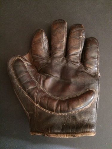 Early 1900's Crescent Glove Narrow Front