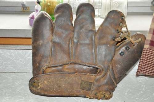 Eddie Collins Reach Brown Back