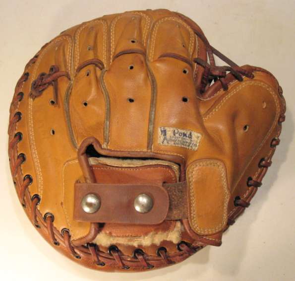 A. Reach A8 Professional Model Back A. Reach Baseball