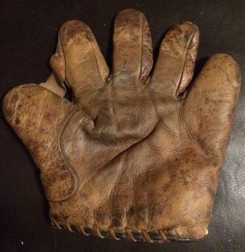 Honus Wagner JC Higgins 1666 1 Inch Web Front