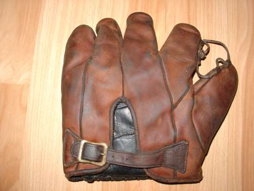 J. Hans Wagner Goldsmith KB Back