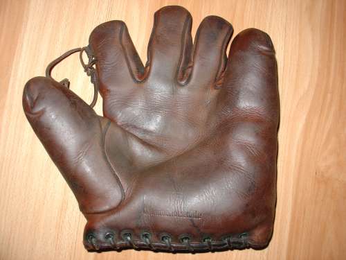 J. Hans Wagner Goldsmith KB Front