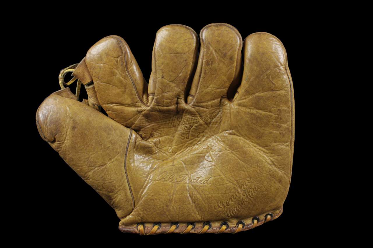 Cy Young TruSport SG21 Front Hutch Baseball Glove Collector