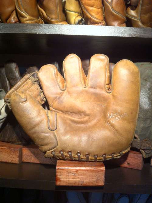 D&R Ideal All Star Front - Canada