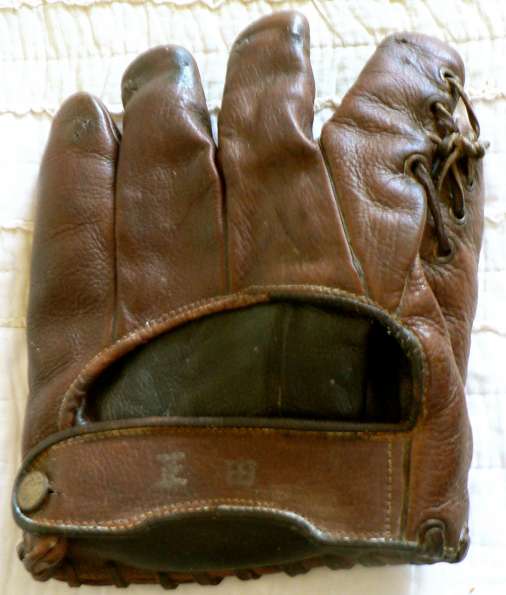 Japanese Glove Back - Japan