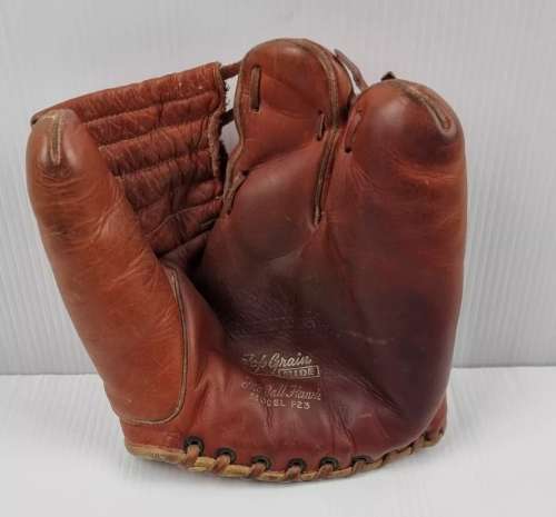 S. Plotkin F23 The Ball Hawk Front - Australia