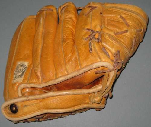 Winn Well 978 Back - Canada