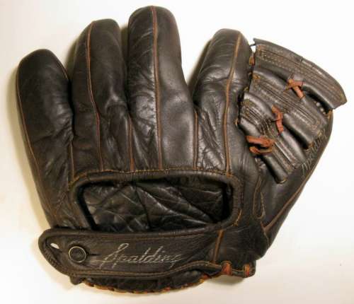 Joe DiMaggio Spalding 107 Back