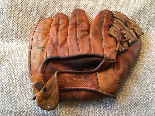 Joe DiMaggio Spalding 133 Back