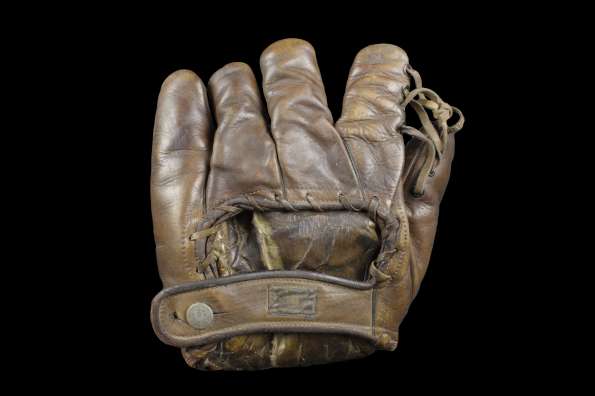 Matsuzakaya Win Glove King Patent Back