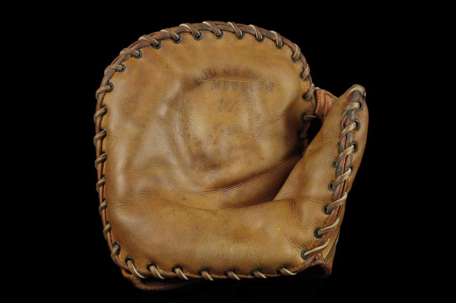 Lou Gehrig Gloves