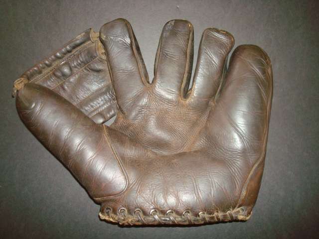 MacGregor Goldsmith Professional Model Front