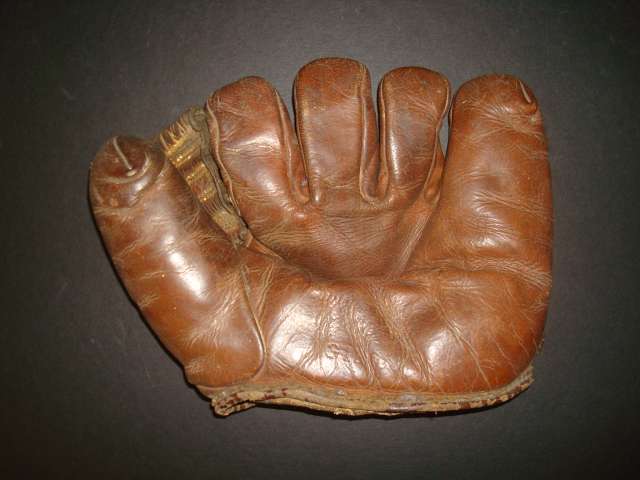 Robin Roberts MacGregor Goldsmith G120 Front