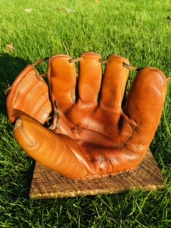 Warren Spahn MacGregor Personal Model Front